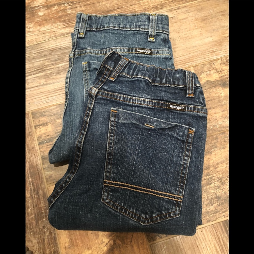 2 pair Wrangler jeans